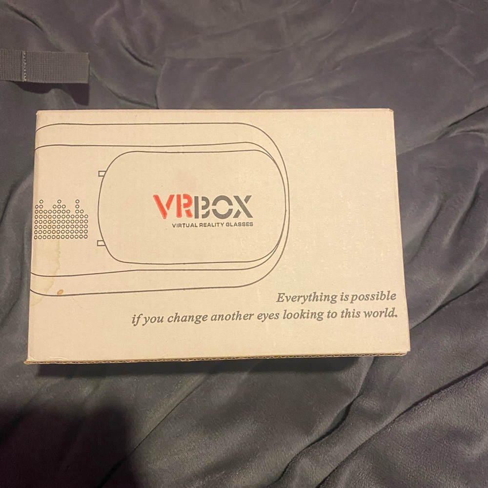 VR BOX Virtual Reality Headset - Black and White